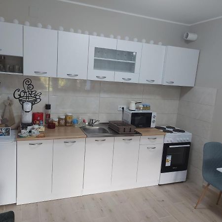 # Espresso 2 Apartman Sa Garazom Sremska Mitrovica Eksteriør billede
