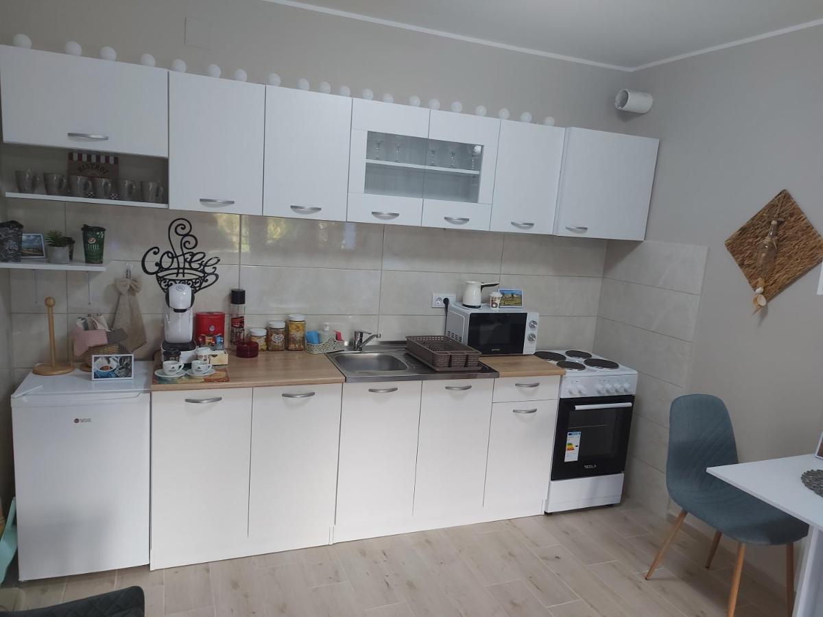 # Espresso 2 Apartman Sa Garazom Sremska Mitrovica Eksteriør billede